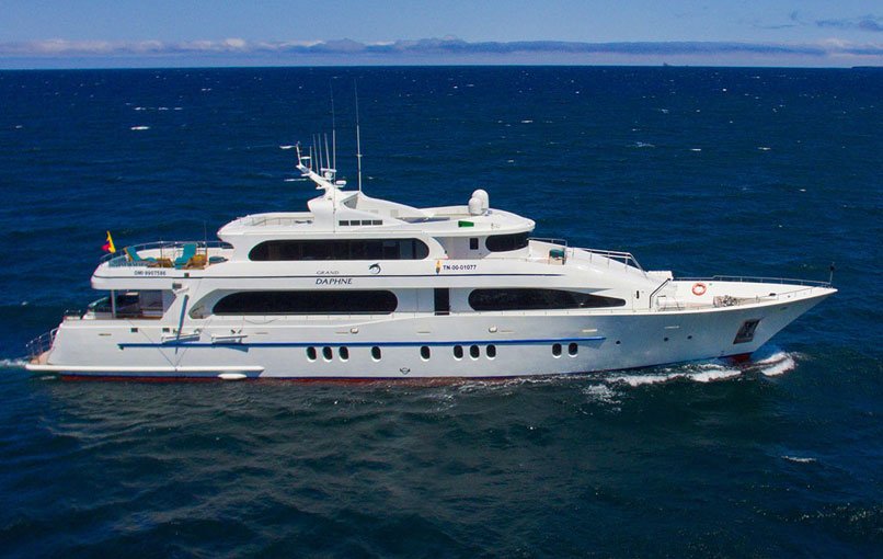 Grand Daphne Yacht, Galapagos